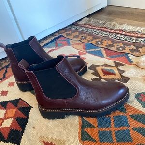 Caslon Miller Chelsea boots